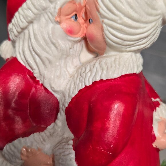 Vintage Kissing Santa and Mrs. Claus - Picture 9 of 9